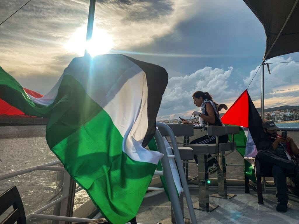 Mauricio Morales Cientos de voluntarios de 44 países forman parte de la Flotilla que se dirige a Gaza.