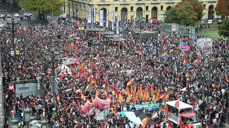 Desde Roma a Milan, Bolonia a Génova, Livorno,  Nápoles, Turín y Florencia, Bari o Palermo,