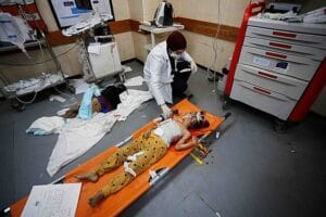 Palestinian_injured_including_children_as_a_result_of_an_Israeli_bombing_of_Gaza_Strip
