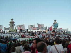 Manifestación unitaria del ecologismo en Valencia del año 2006 pidiendo una moratoria urbanística.
